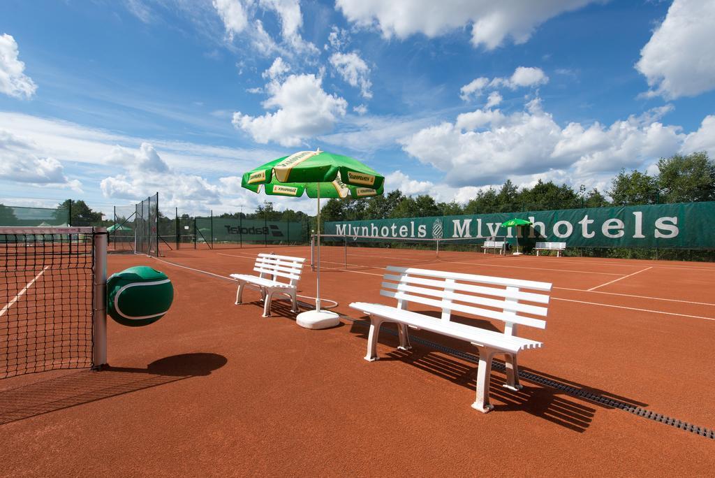 Hotel Mlyn - Jihlava Vilanec ภายนอก รูปภาพ